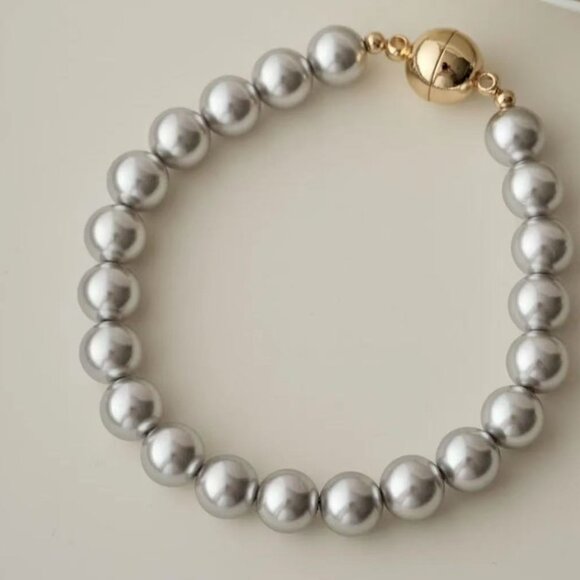 ✨High-Luster Artificial Pearl Bracelet – 8MM Tahitian Color✨ - Picture 2 of 2
